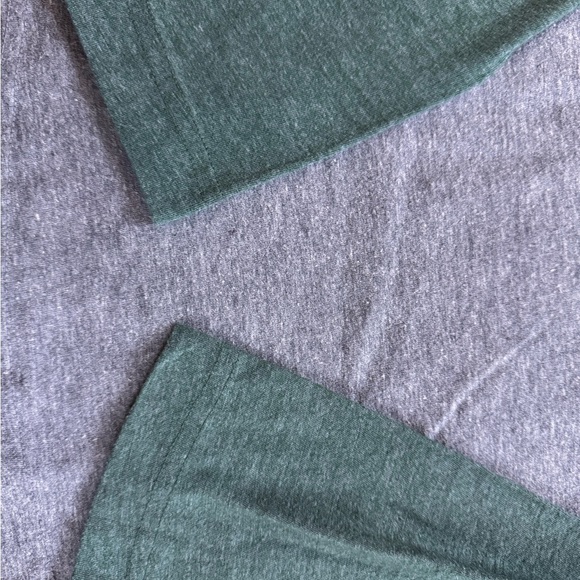 Milwaukee Bucks Green and Gray Long Sleeve Raglan - Picture 5 of 5